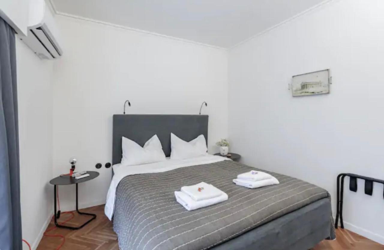House In House At The Heart Of Exarchia, Extremely Central Athen Exterior foto